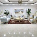 مبل کلاسیک کویین ابزاری ۸ نفره رنگ آبی با طراحی جذاب